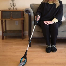 Foldable Grabber Reacher Stick with Magnetic Tip – 81cm